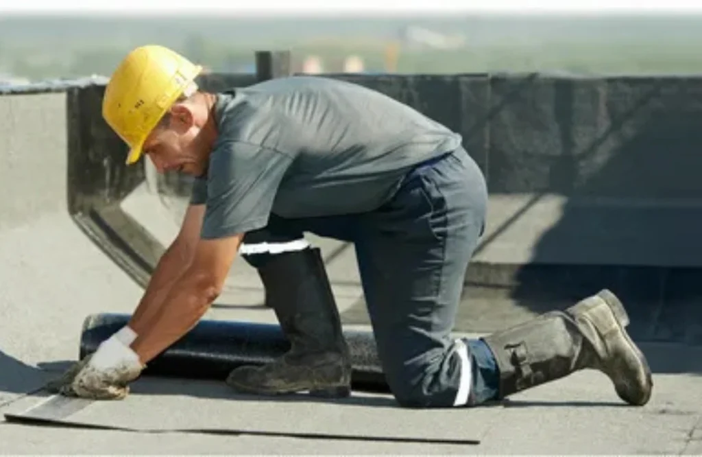 24/7 Flat Roof Repair: DIY, Emergency & Leak Fix Solutions 3 24/7 Flat Roof Repair: DIY, Emergency & Leak Fix